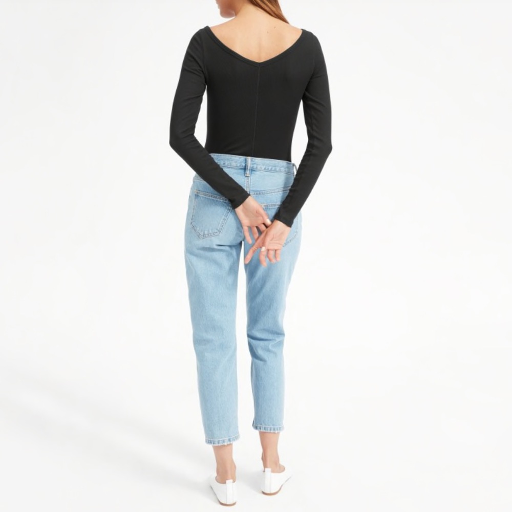 The Pima Micro-Rib Open V-Neck Black & White sm